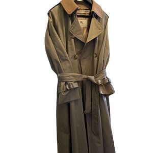 BURBERRY Long Kensington Heritage Trench Coat (Size 42R) w/ removable Wool Liner
